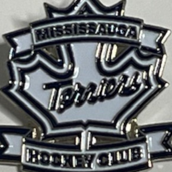 Terriers Mississauga Youth Hockey Club Lapel Hat Pin 1" - Picture 3 of 8